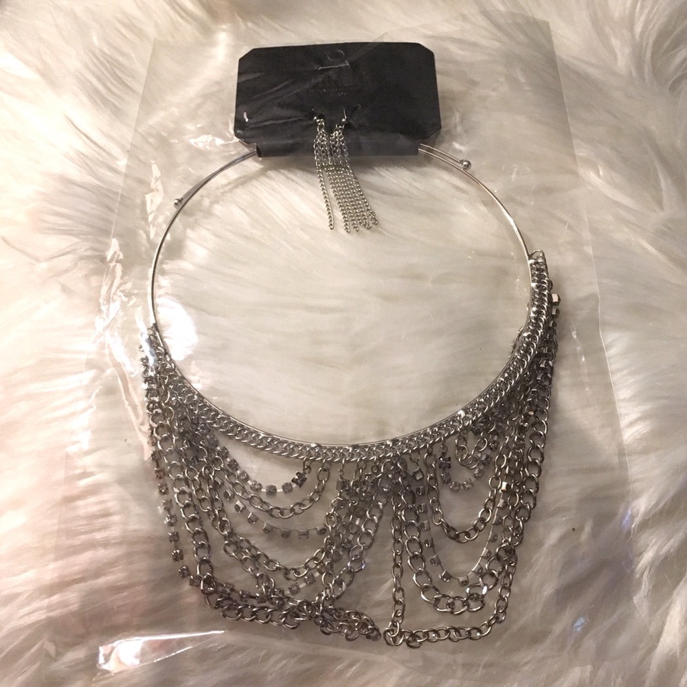 Draped Chandelier Rhinestone Chain Necklace - Picture 4 of 7
